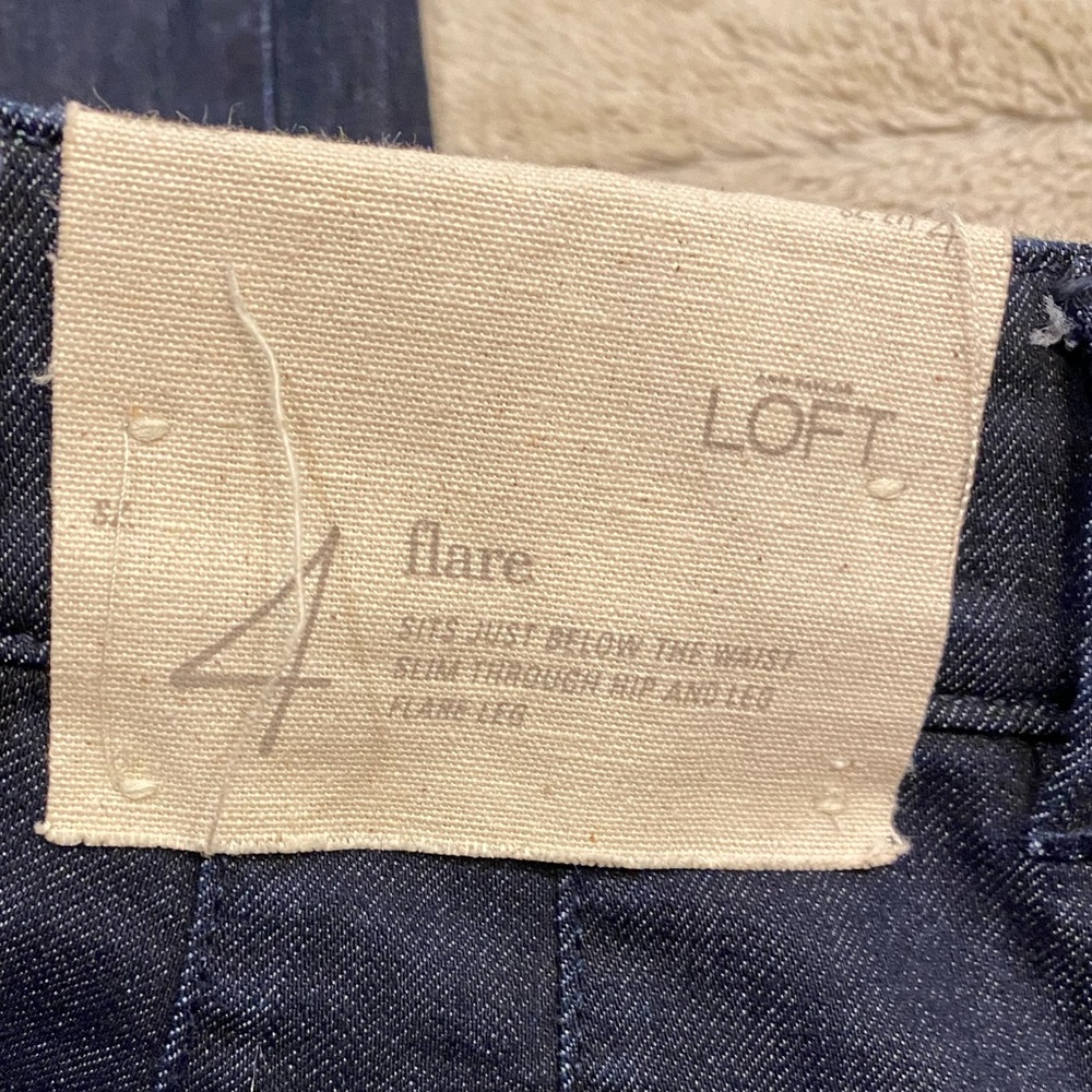 NWT Ann Taylor LOFT Flare Dark Wash Jeans Size 4 - Picture 12 of 13